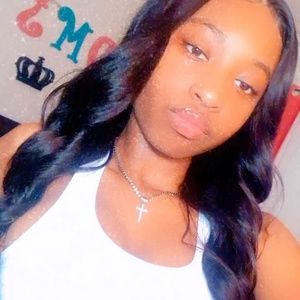 Meet your Posher, Darnasia